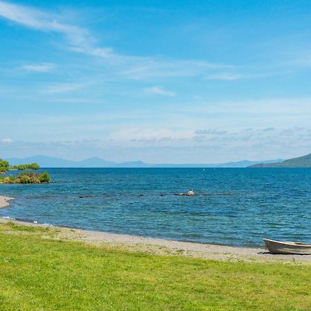 Lakeview Cottage - Rainbow Point Holiday Home Lago Lago Taupo Esterno foto
