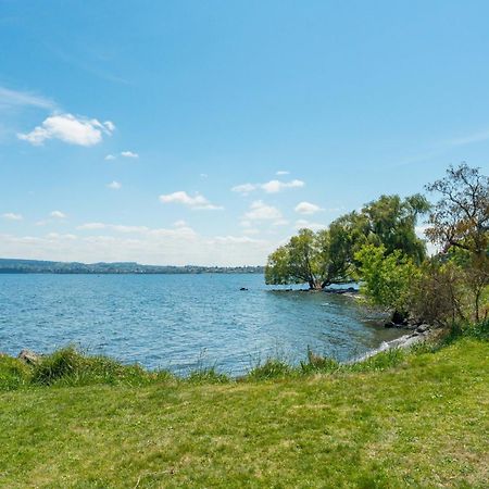 Lakeview Cottage - Rainbow Point Holiday Home Lago Lago Taupo Esterno foto