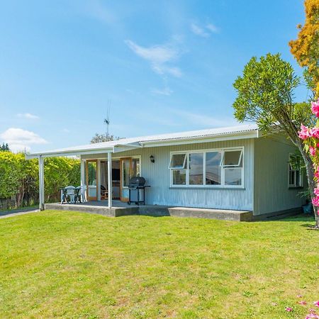 Lakeview Cottage - Rainbow Point Holiday Home Lago Lago Taupo Esterno foto