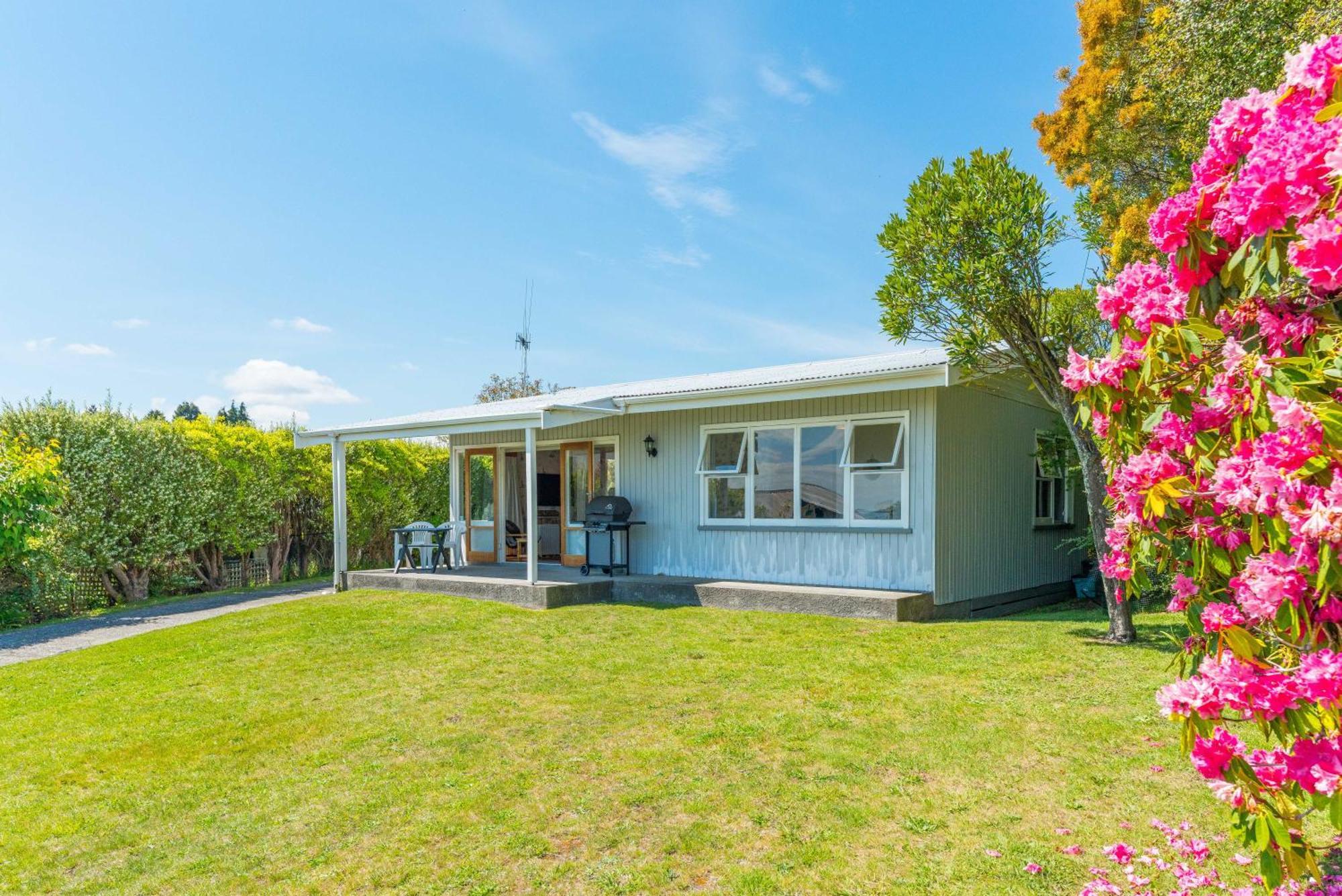 Lakeview Cottage - Rainbow Point Holiday Home Lago Lago Taupo Esterno foto